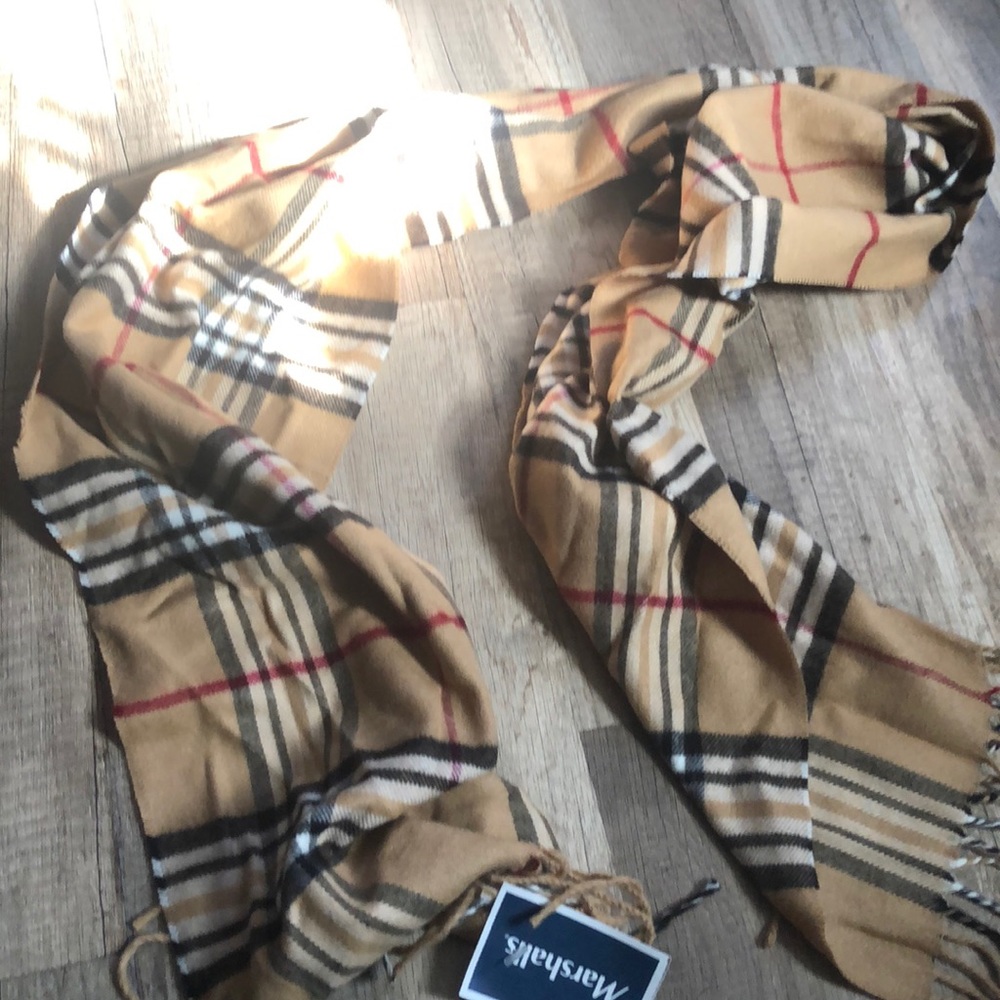 Cute scarf
